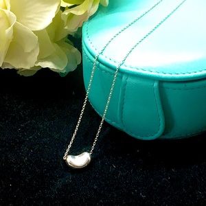 Tiffany & Co Elsa Peretti small bean necklace